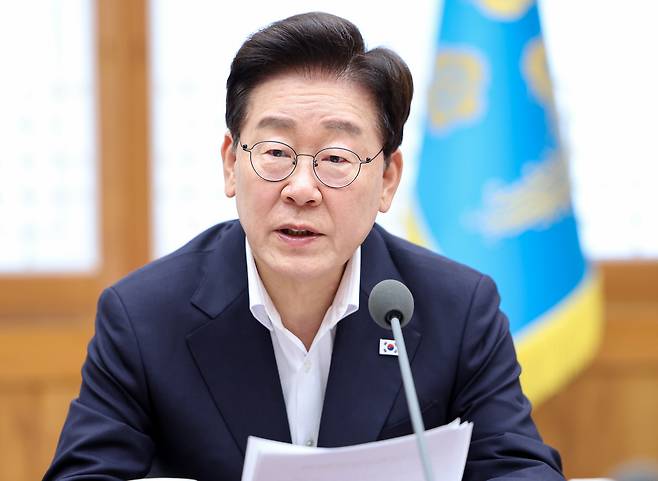 이재명 대통령이 10일 청와대에서 열린 메가프로젝트 민관합동 제2차 점검회의에서 발언하고 있다. 2026.8.10 [청와대통신사진기자단] 사진=연합뉴스.&nbsp;