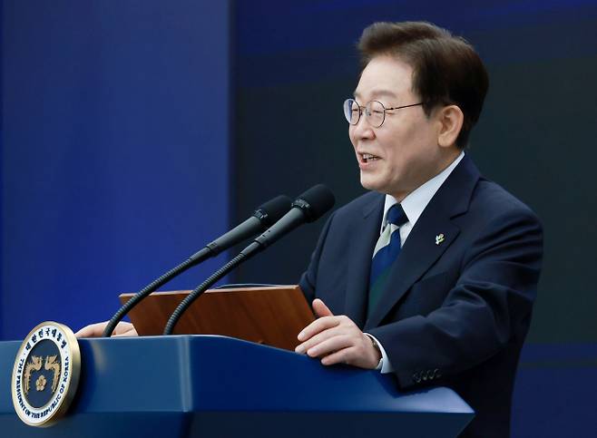 이재명 대통령이 지난 6월30일 광주 김대중 컨벤션센터에서 열린 서남권 첨단산업 발전비전 국민보고회에서 축사를 하고 있다. / 사진=뉴시스