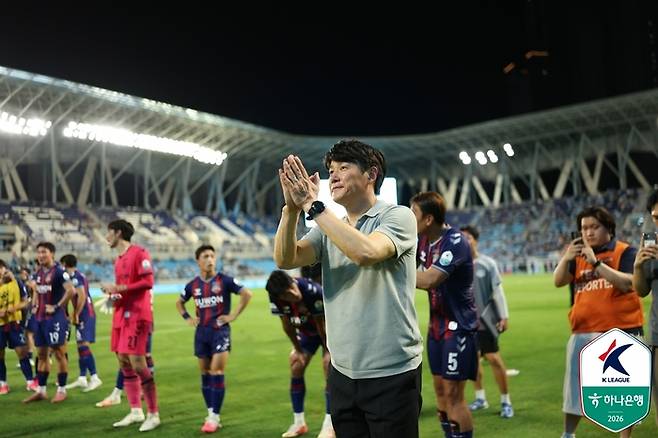 박건하 감독. 사진 | 한국프로축구연맹
