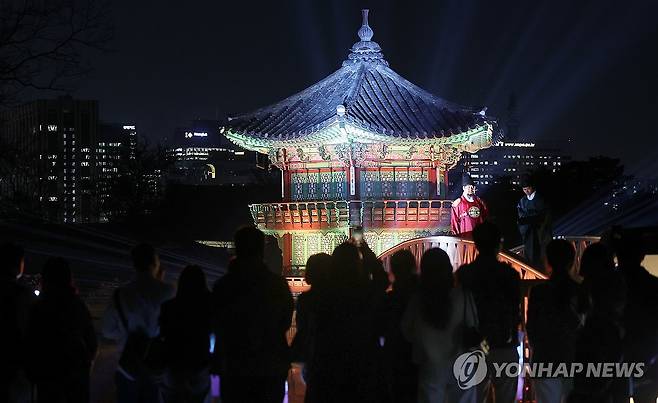 경복궁 별빛야행 [연합뉴스 자료사진]