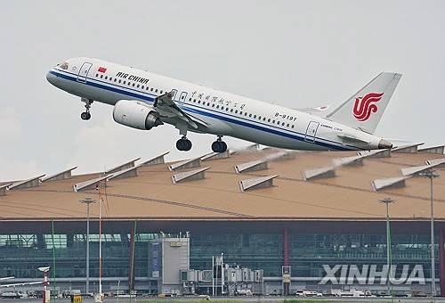중국 독자개발 여객기 C919 [신화=연합뉴스 자료사진]