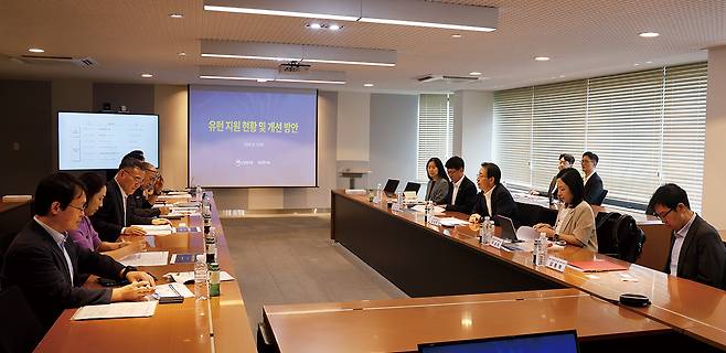 대동 대구공장에서 산업통상부와 대구시, KOTRA, 한국산업단지공단 및 국내복귀기업 관계자들이 국내복귀기업의 지역투자 활성화와 제조 경쟁력 강화를 위한 현장 간담회를 진행했다.(대동 제공)