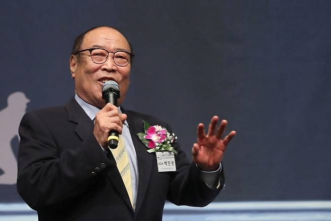 ▲ 백인천 전 감독이 14일 뇌경색 악화로 인해 갑작스럽게 세상을 떠난 것으로 보도됐으나, 병원 이송 중 미세하게 호흡을 되찾으면서, 현재 치료를 진행 중이다.. ⓒ연합뉴스