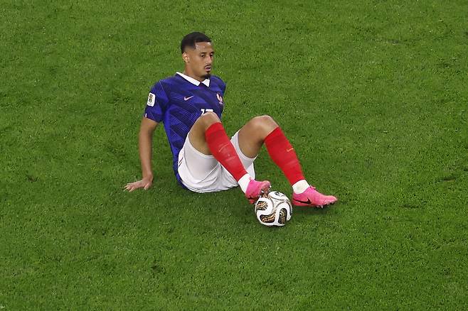 epa13111515 William Saliba of France in action during the FIFA World Cup 2026 semifinals match France against Spain, in Dallas, USA, 14 July 2026.  EPA/SHAWN THEW  <저작권자(c) 연합뉴스, 무단 전재-재배포, AI 학습 및 활용 금지>