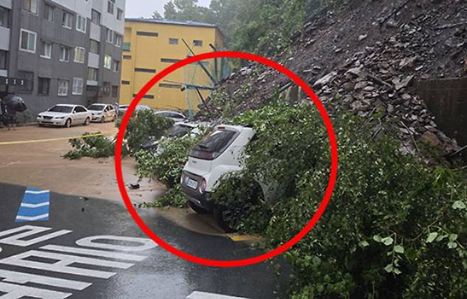 거제 산사태. 경남소방본부 제공