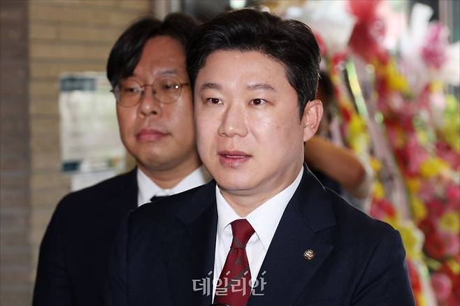 진종오 국민의힘 의원이 18일 오후 서울 여의도 국민의힘 중앙당사에서 윤리위원회에 출석 후 나와 발언을 하고 있다. ⓒ데일리안 홍금표 기자