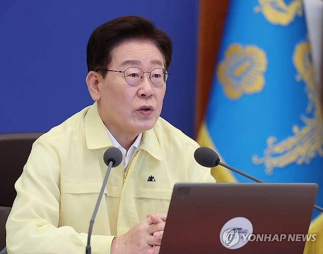 이재명 대통령, 제1회 을지국무회의 발언 (서울=연합뉴스) 김도훈 기자 = 이재명 대통령이 18일 청와대에서 열린 제1회 을지국무회의에서 발언하고 있다. 2026.8.18 [청와대통신사진기자단] superdoo82@yna.co.kr