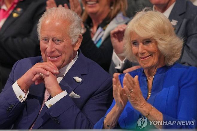 7월 23일 찰스 3세 국왕과 커밀라 왕비 [AP=연합뉴스 자료사진. 재판매 및 DB 금지]