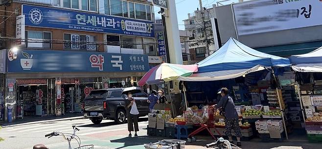 전통시장 인근 약국 모습. 약사공론DB