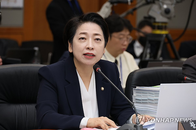 황정아 더불어민주당 의원이 대표발의한 ‘연구자 딥테크 창업 촉진법’이 20일 국회 본회의를 통과했다. [사진=연합뉴스]