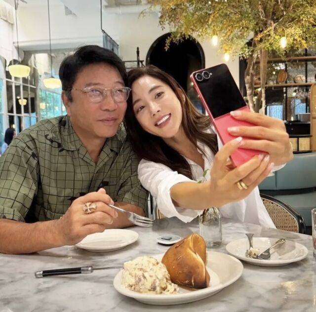바다(왼쪽)와 이수만 /소셜미디어