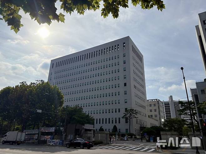 [서울=뉴시스] 서울 양천구 서울남부지검 전경. 2025.09.15. photo@newsis.com *재판매 및 DB 금지