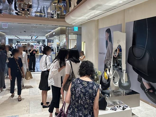 신세계百, 강남점에 '엘바테게브' 팝업 [신세계백화점 제공. 재판매 및 DB 금지]
