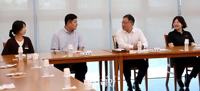 한전KDN은 지난 21일 전남광주통합특별시 빛가람혁신도시 소재 본사 2층에서 'CEO와 함께하는 안전·보건 상생 프로젝트' 행사를 개최했다.ⓒ한전KDN