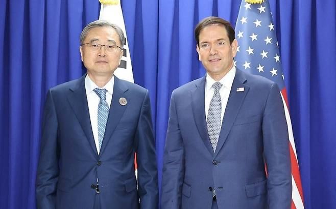 조현 외교부 장관(왼쪽)과 마르코 루비오 미국 국무장관[연합]