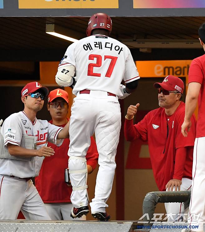 18일 인천 SSG랜더스필드에서 열린 SSG와 롯데의 경기. 5회말 동점 솔로홈런을 날린 SSG 에레디아. 인천=송정헌 기자songs@sportschosun.com/2026.06.18/