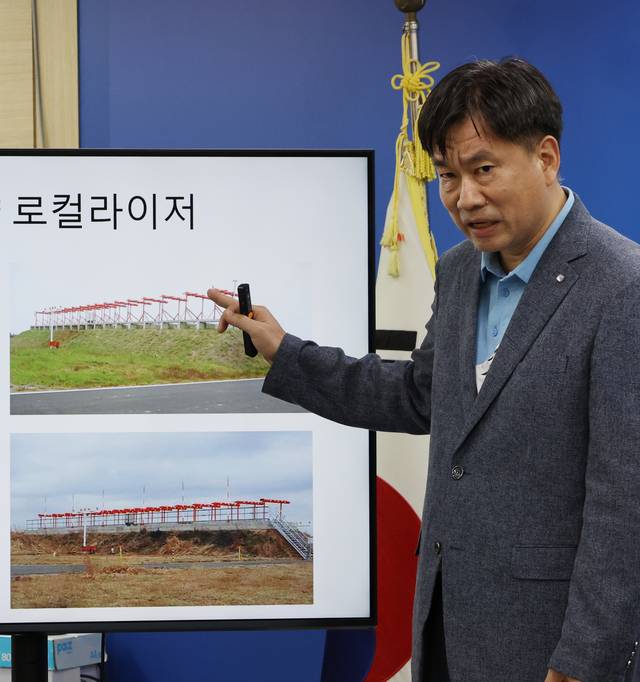 경찰청 국가수사본부 ‘12·29 여객기 참사 사건’ 특별수사단장인 한동훈 총경이 26일 서울 서대문구 경찰청 기자실에서 중간수사결과 발표를 하고 있다. [연합뉴스]
