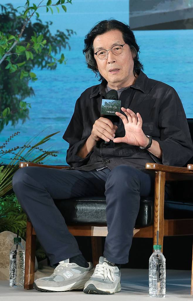 이창동 감독은 “끝내 자유를 향해 나아가려는 마음에 대한 영화를 만들고 싶었다”고 했다. [뉴스1]