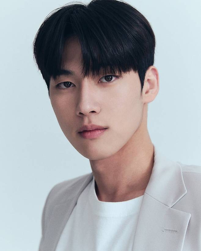 홍민기. 홍민기 SNS