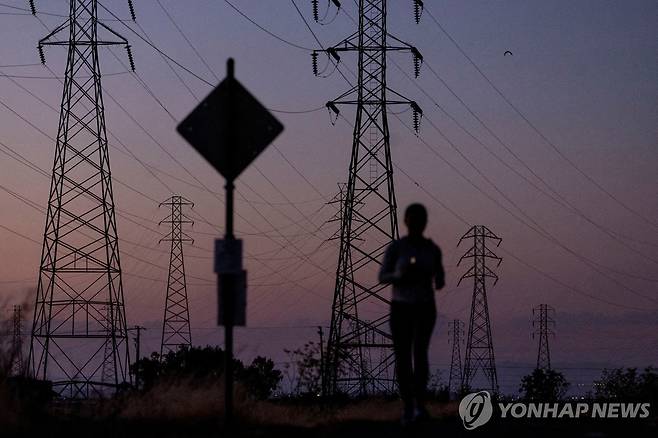 미국 캘리포니아의 송전망  [로이터=연합뉴스 자료사진. 재판매 및 DB 금지]