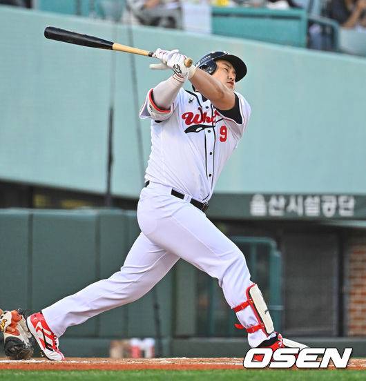 울산 웨일즈 최지만. /OSEN DB
