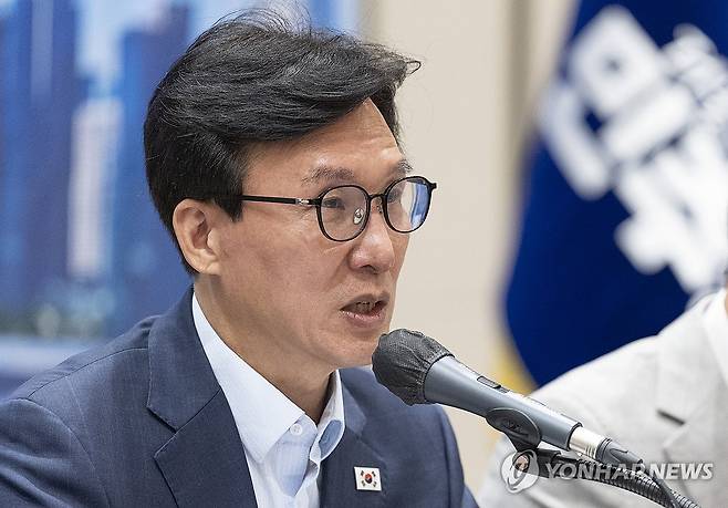 민주당 최고위에서 발언하는 김민석 대표 [연합뉴스 자료사진]