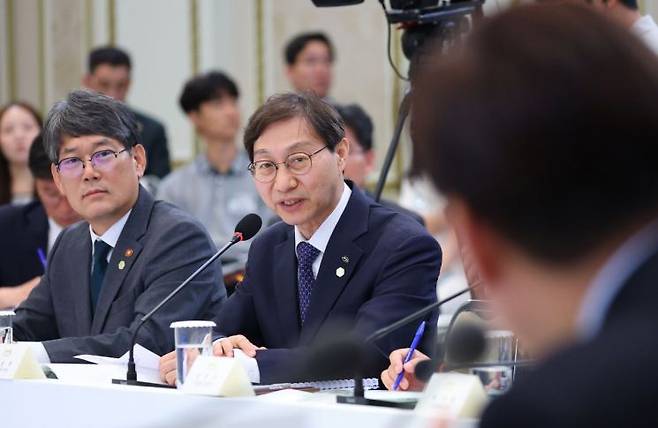 김성주 국민연금공단 이사장이 지난 7월 16일 청와대 영빈관에서 열린 이재명 대통령 주재 부처 업무보고에서 발언하고 있다. 2026.7.16 연합뉴스