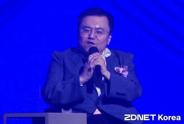 1일 열린 ETRI 컨퍼런스에서 축사하는 박태완 과학기술정보통신부 정보통신산업정책관. 사진=지디넷코리아