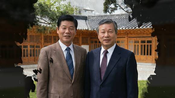 지난 4월 SK그룹 창립 73주년을 맞아 제작된 영상에서 인공지능(AI)으로 재현된 최종건 창업회장(왼쪽)과 최종현 선대회장. [사진=SK]