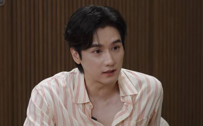 그룹 클릭비 유호석이 재벌 2세라는 소문에 대해 사실이 아니라고 해명했다. [사진출처 = 영상캡처[]