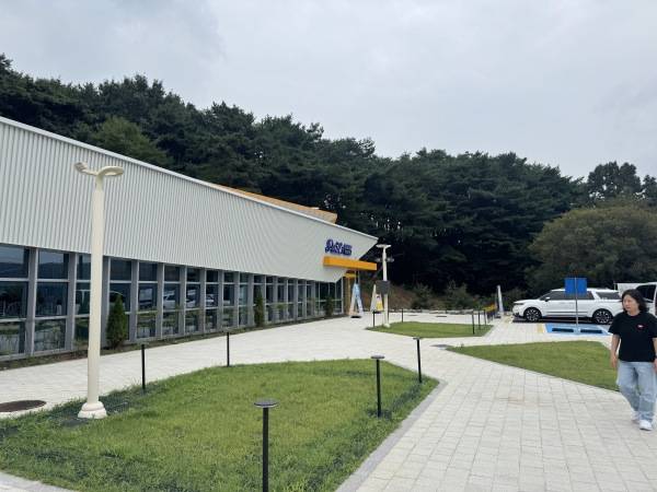 충남 예산군 빽다방 예당호점 전경./사진=김견희 기자