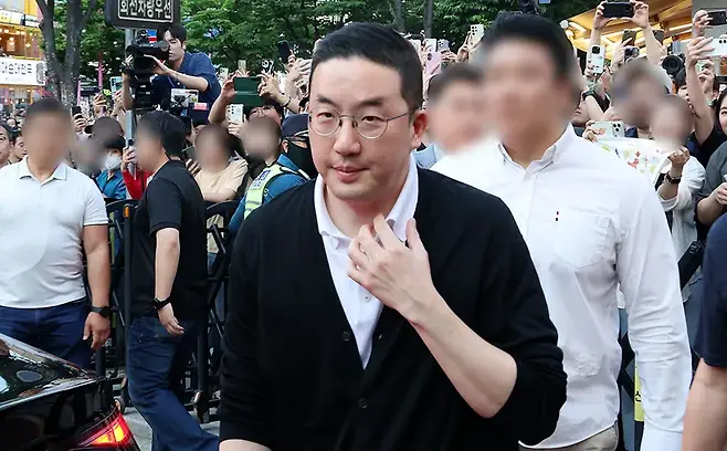 구광모 LG회장이 6월 5일 서울 서교동의 한 고깃집에서 열린 젠슨 황 엔비디아 최고경영자와의 삼겹살 회동에 참석하고 있다. 사진=임준선 기자
