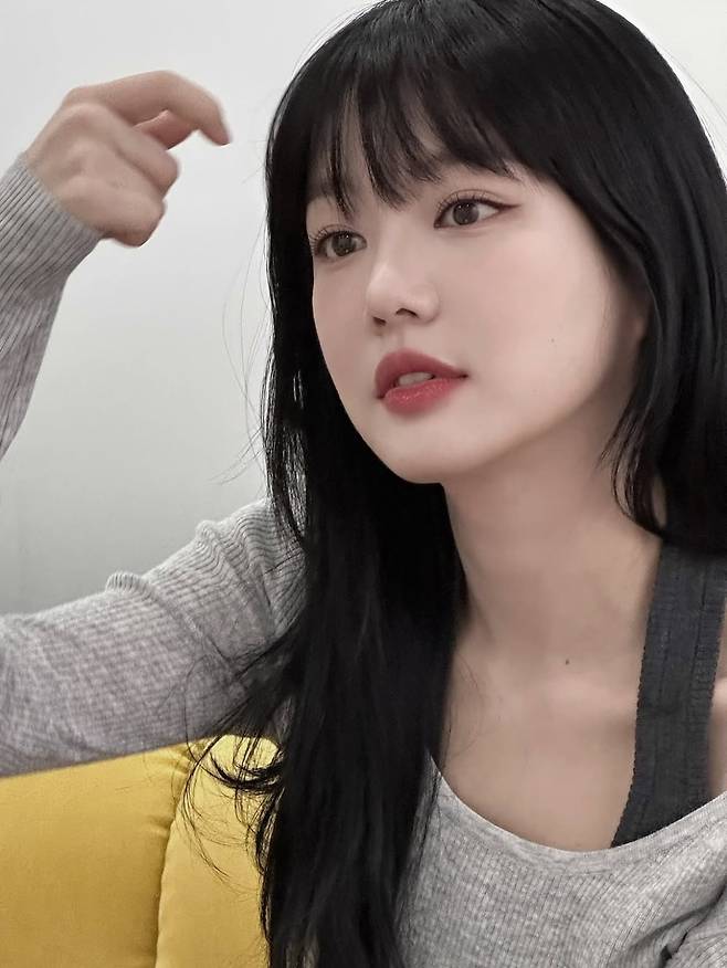 사진 = 이유비 인스타그램