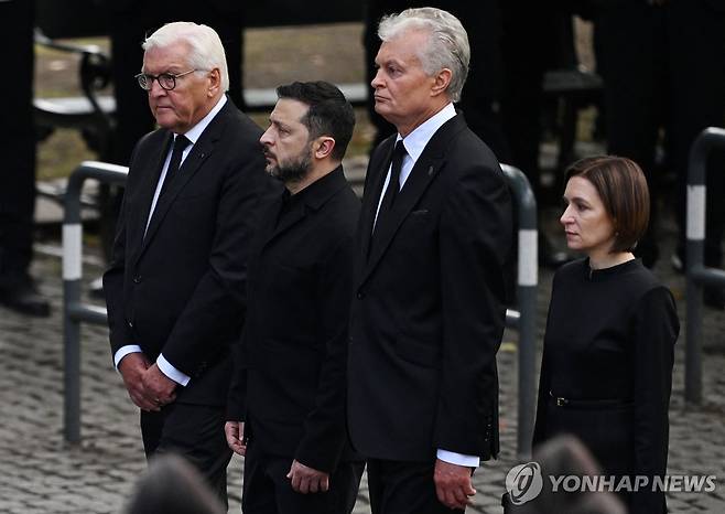 하랄 5세 노르웨이 전 국왕의 장례식에 참석한 젤렌스키(왼쪽에서 두번째) 우크라이나 대통령 [로이터=연합뉴스. 재판매 및 DB 금지]