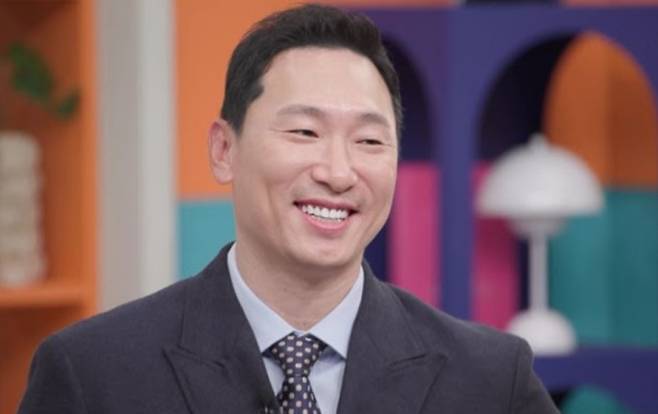 라이머 AI 연애 상담 방송 장면