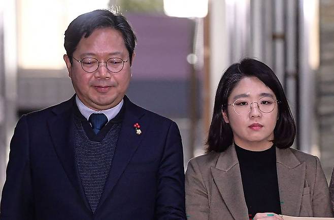김승원 법무부 장관 후보자와 용혜인 성평등가족부 장관 후보자. 중앙포토