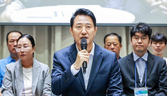 오세훈 서울시장이 6일 중구 시청에서 열린 '부동산 정상화를 위한 시민 대토론회'에서 발언하고 있다. 박동욱 기자 fufus@