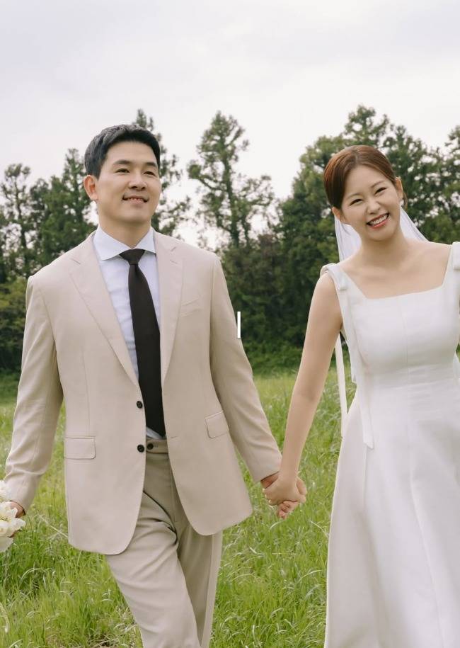'나는 솔로' 21기 영철, 배우 이지연 인스타그램
