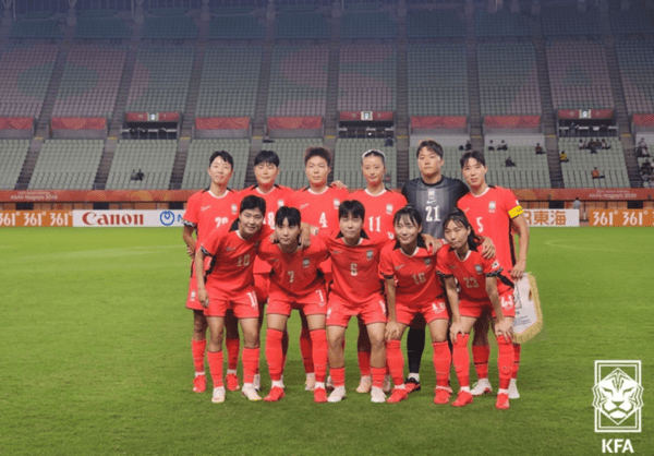 14일 한국 여자 축구 대표팀(FIFA 랭킹 19위)이 일본 오사카 나가이 스타디움에서 열린 2026 아이치·나고야 아시안게임 여자 축구 F조 1차전에서 미얀마(55위)를 5-0으로 꺾었다.(미얀마와의 조별리그 1차전에 나선 한국 여자 축구대표팀 베스트 11). /사진=KFA