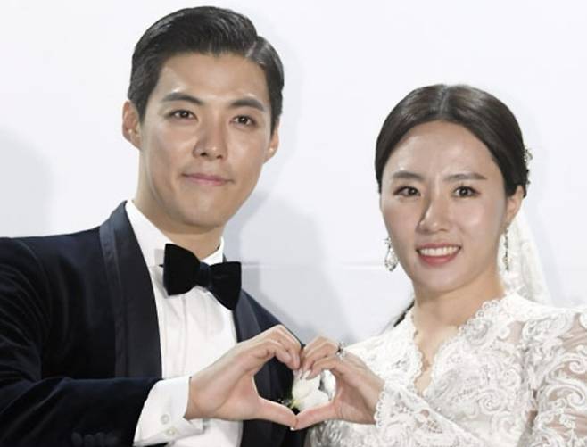 강남 이상화 부부. 사진 I 스타투데이DB