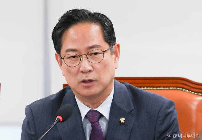 [서울=뉴시스] 김근수 기자 = 박수영 국민의힘 의원이 10일 오전 서울 여의도 국회 의원회관에서 ‘미래대응기금? 미래저당기금!- 162조 정권쌈짓돈’을 주제로 열린 긴급진단토론회에서 인사말을 하고 있다. 2026.09.10. /사진=김근수
