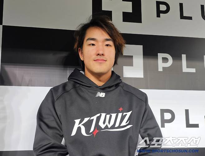 인터뷰에 임한 안현민. 김영록 기자