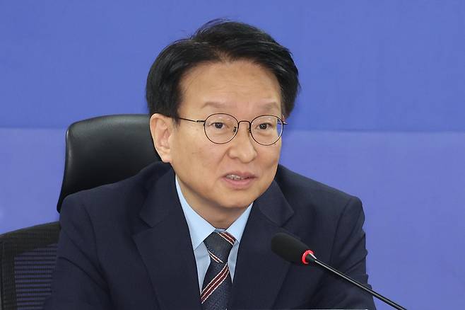 권칠승 더불어민주당 정책위의장이 15일 오전 서울 여의도 국회 의원회관에서 열린 ‘더불어민주당-국민의힘 민생정책 연석회의’에서 발언을 하고 있다. 2026.9.15/뉴스1
