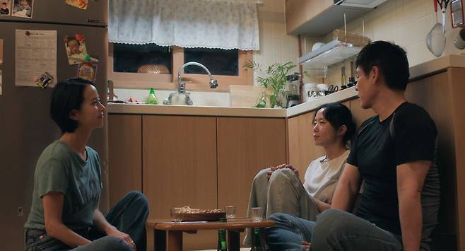 이창동 감독 영화 '가능한 사랑'은 최근 베니스국제영화제에서 한국 영화 최초로 은사자상-심사위원대상과 함께 해외 평론가들의 극찬을 받았다. [사진 넷플릭스]