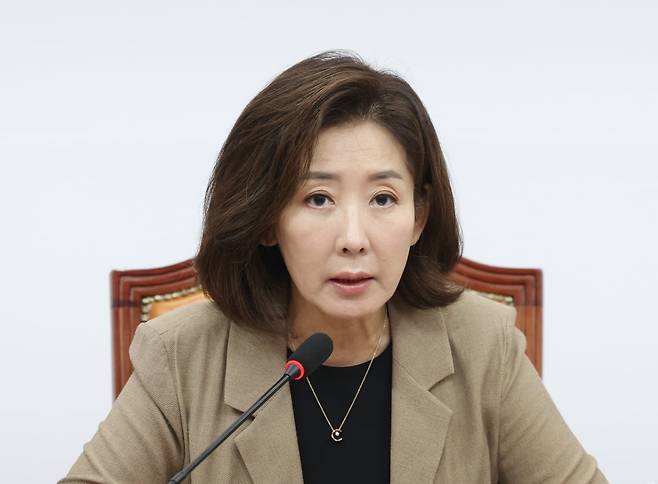 국민의힘 나경원 의원이 4일 국회에서 열린 '검찰 보완수사권 폐지·공소기각 조항의 위헌성과 대통령 재의요구권 행사 촉구 긴급 토론회'에서 발언하고 있다. 2026.08.04. 한국경제신문 이솔 기자