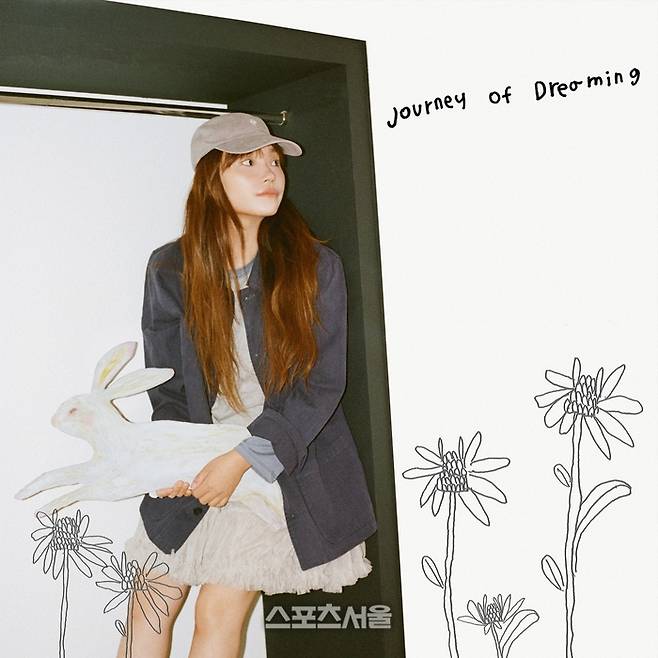 Lee Jin-ah Taps a 10-Year-Old Artist for Her First Single in a Year