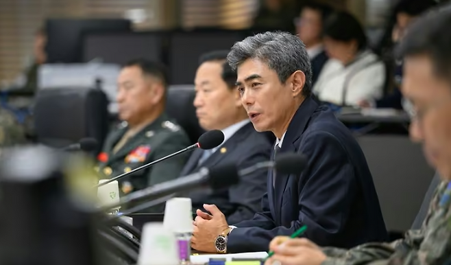 강신철 국방부장관이 22일 오후 취임 직후 첫 공식 일정으로 합참 작전지휘실에서 전군 주요지휘관회의를 주관하고 있다. 국방부 제공