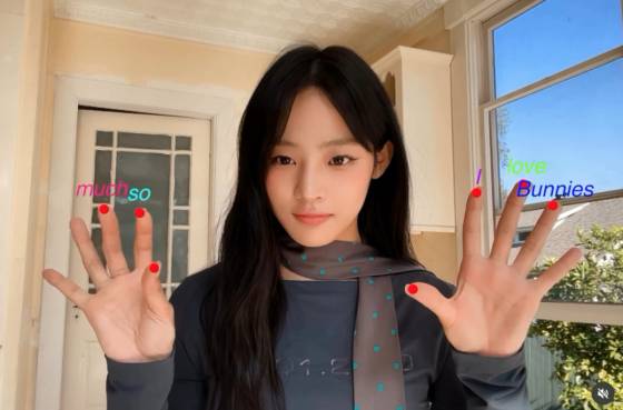 /사진=뉴진스 SNS