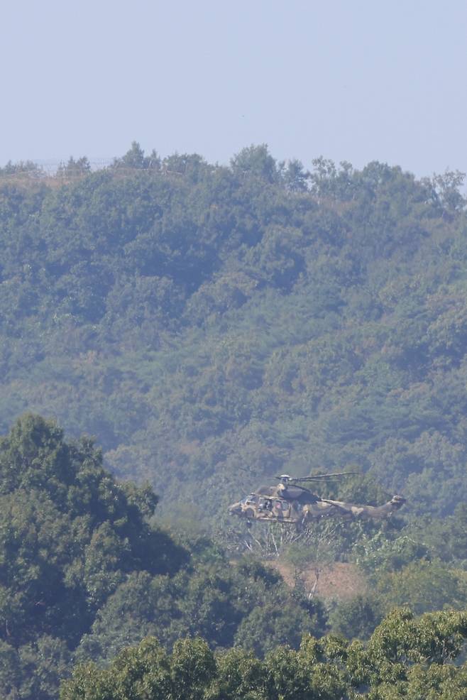▲DMZ 인근에서 이동 중인 수리온 헬기 [연합뉴스]