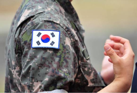 경상남도 울산군 강동면(現 울산광역시 북구 강동동) 소재 육군 제53보병사단 제127보병연대 해안 경계 초소에서 조모 소위와 김모 소위, 황모 하사가 무장 상태로 부대를 이탈했다. 기사 내용과 상관없는 이미지. [사진=픽사베이]